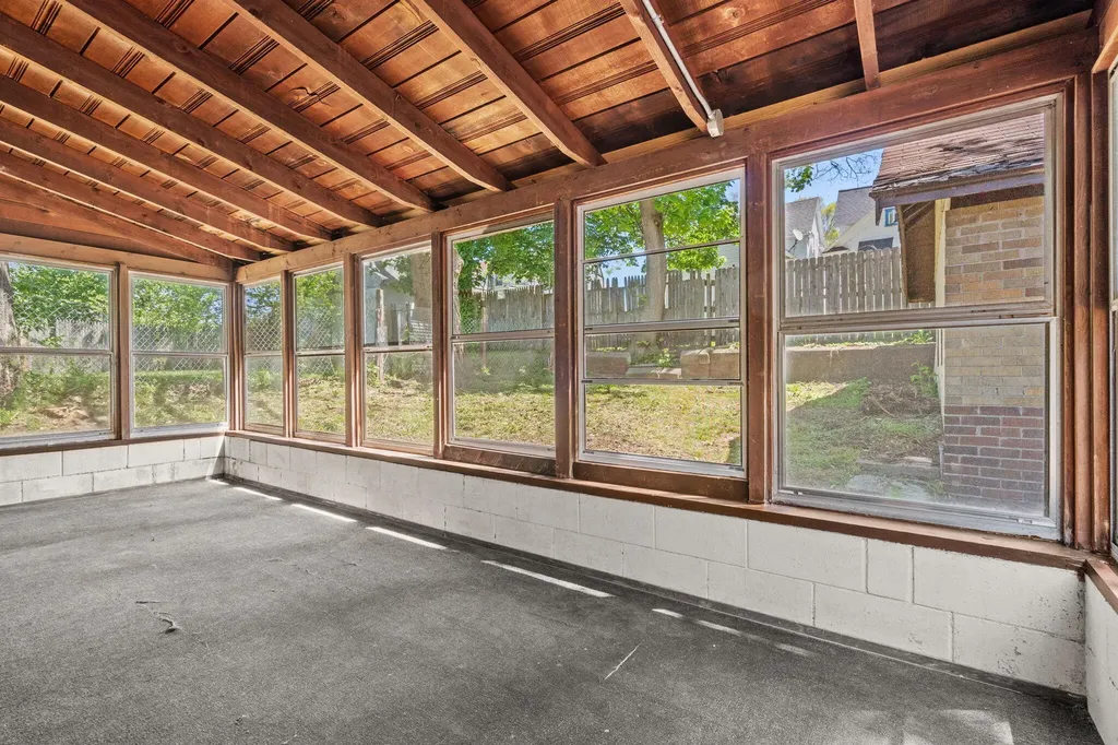 1568 Forrest Avenue NE Grand Rapids City MI 49505