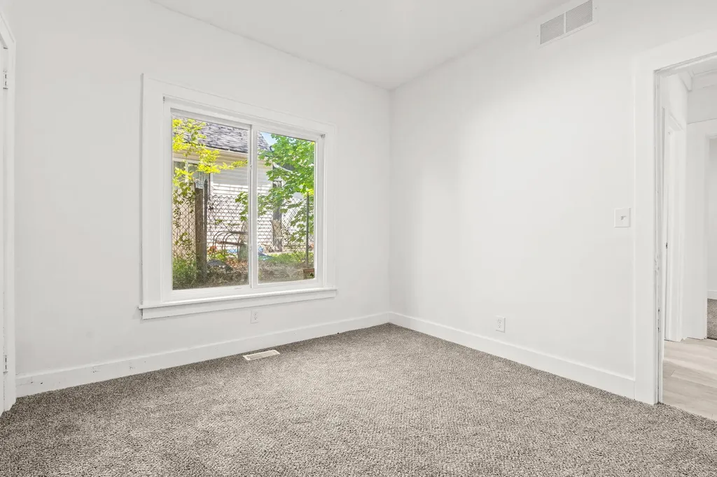 1568 Forrest Avenue NE Grand Rapids City MI 49505