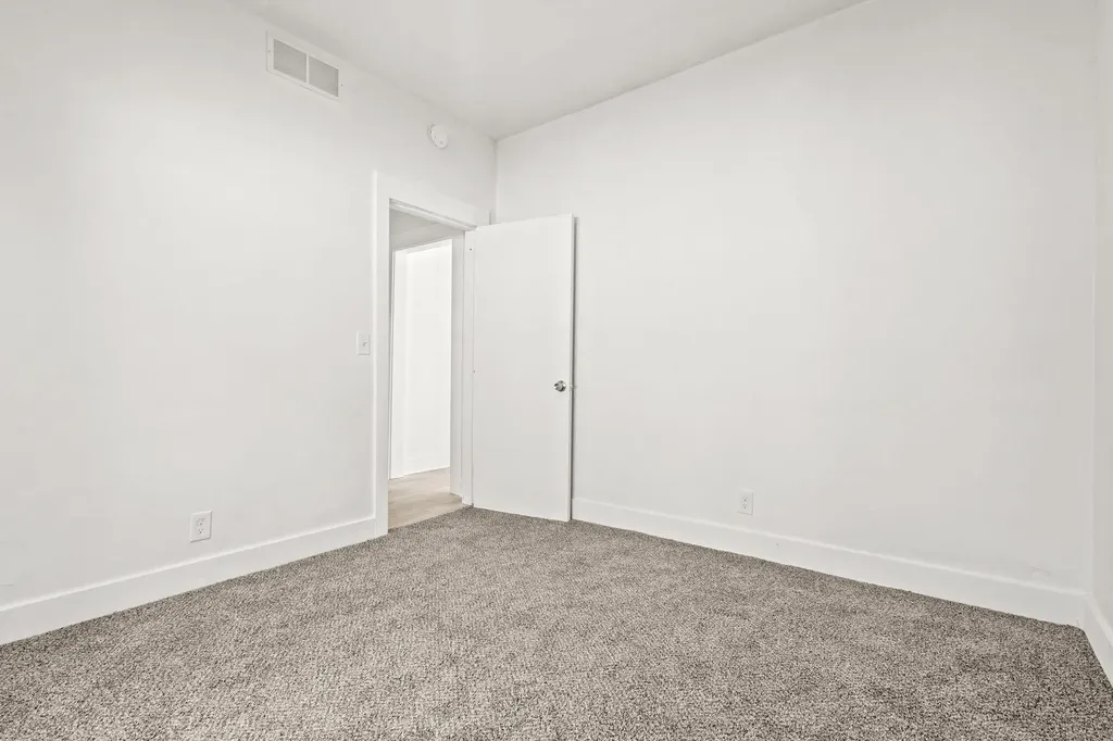1568 Forrest Avenue NE Grand Rapids City MI 49505