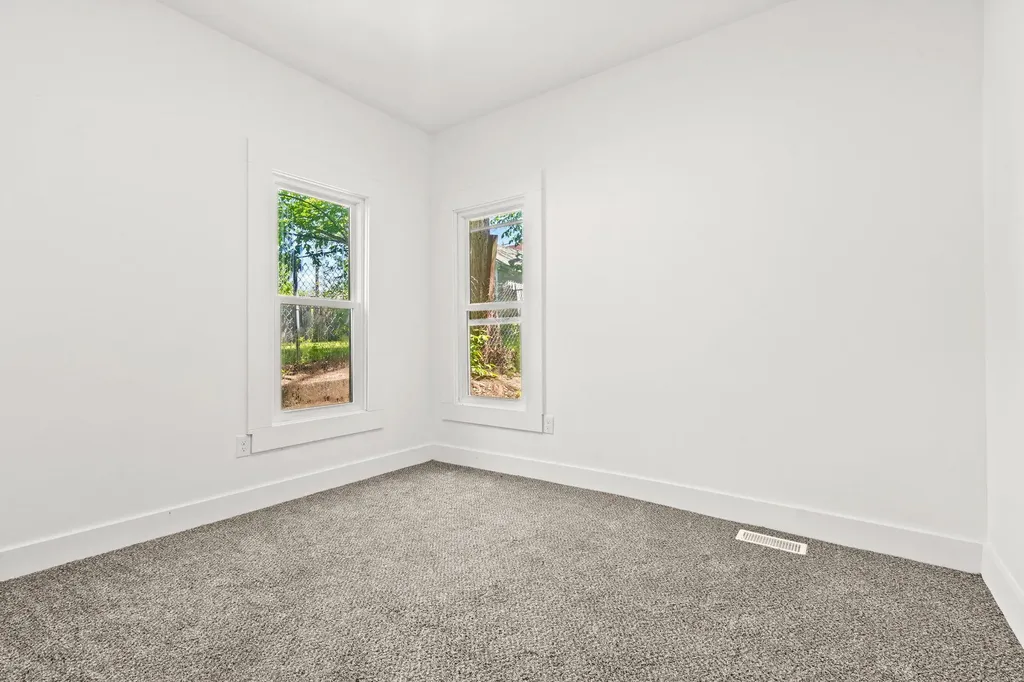1568 Forrest Avenue NE Grand Rapids City MI 49505