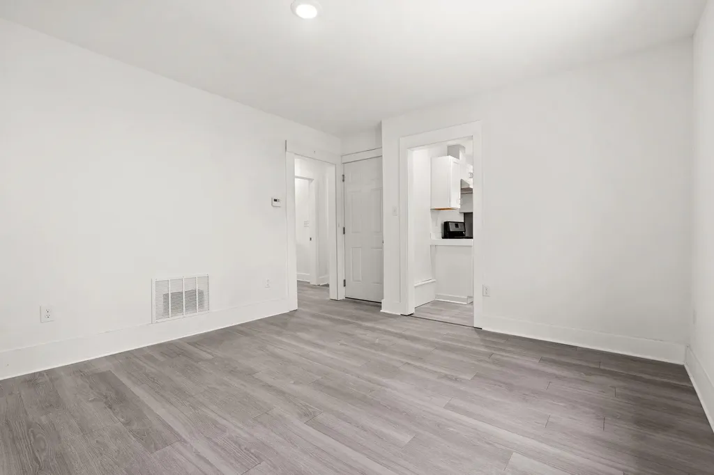 1568 Forrest Avenue NE Grand Rapids City MI 49505