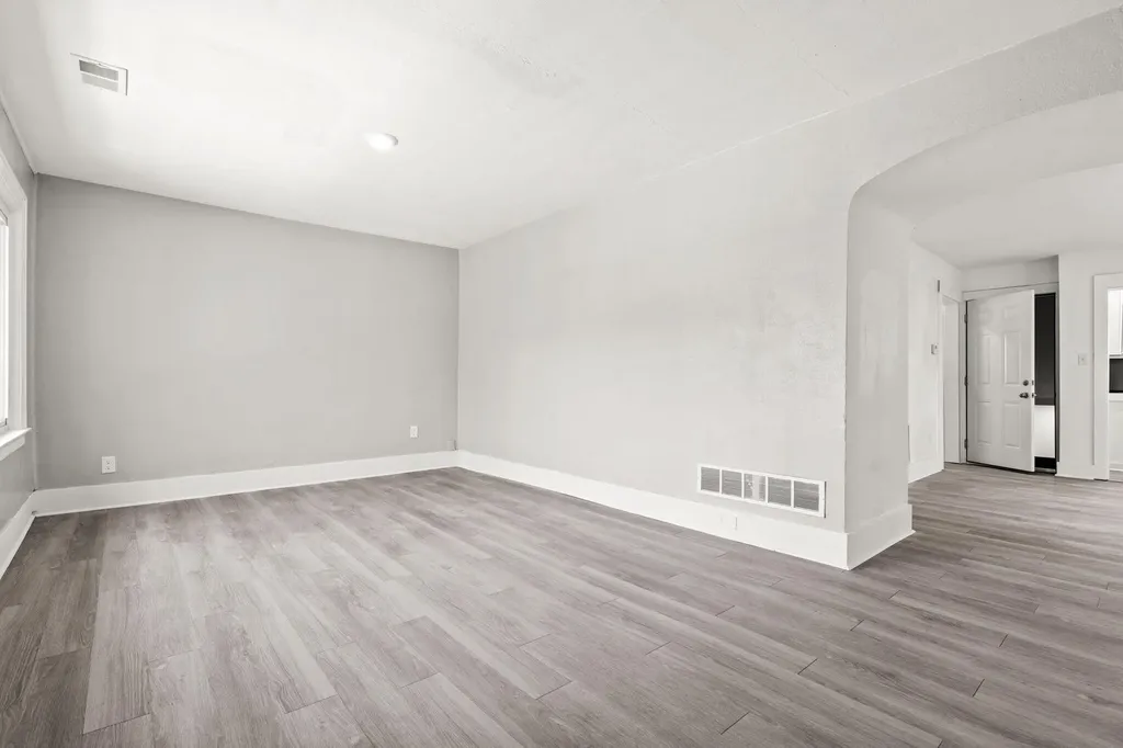 1568 Forrest Avenue NE Grand Rapids City MI 49505