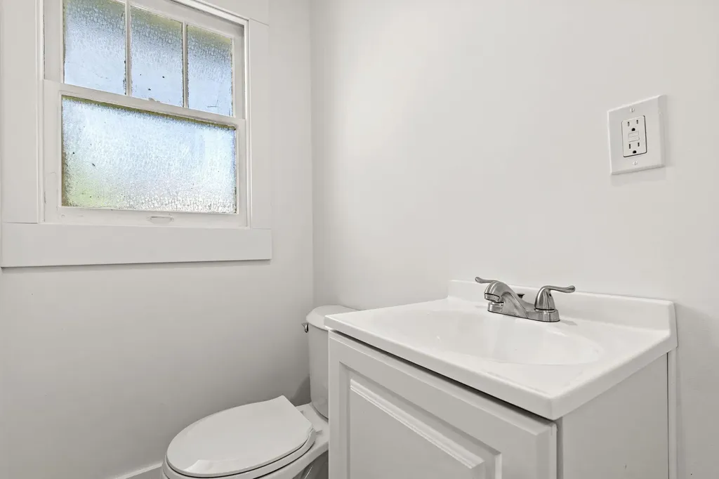 1568 Forrest Avenue NE Grand Rapids City MI 49505