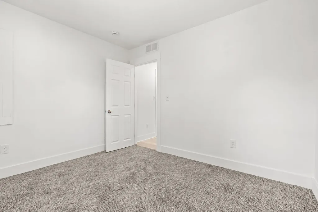 1568 Forrest Avenue NE Grand Rapids City MI 49505