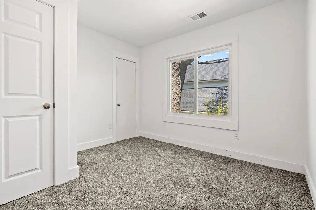 1568 Forrest Avenue NE Grand Rapids City MI 49505