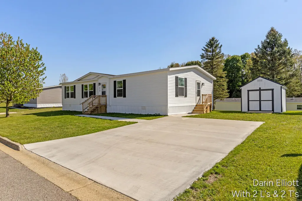 1133 Yeomans Street Easton Township MI 48846