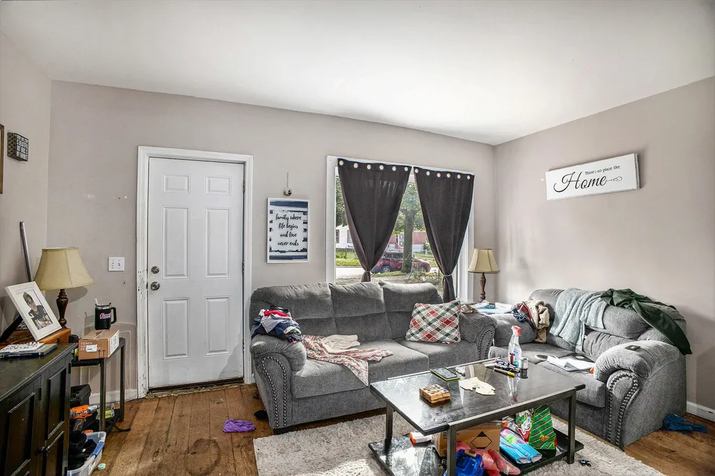 831 Vine Street Lansing City MI 48912