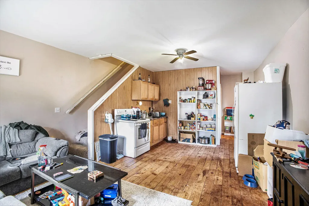 831 Vine Street Lansing City MI 48912