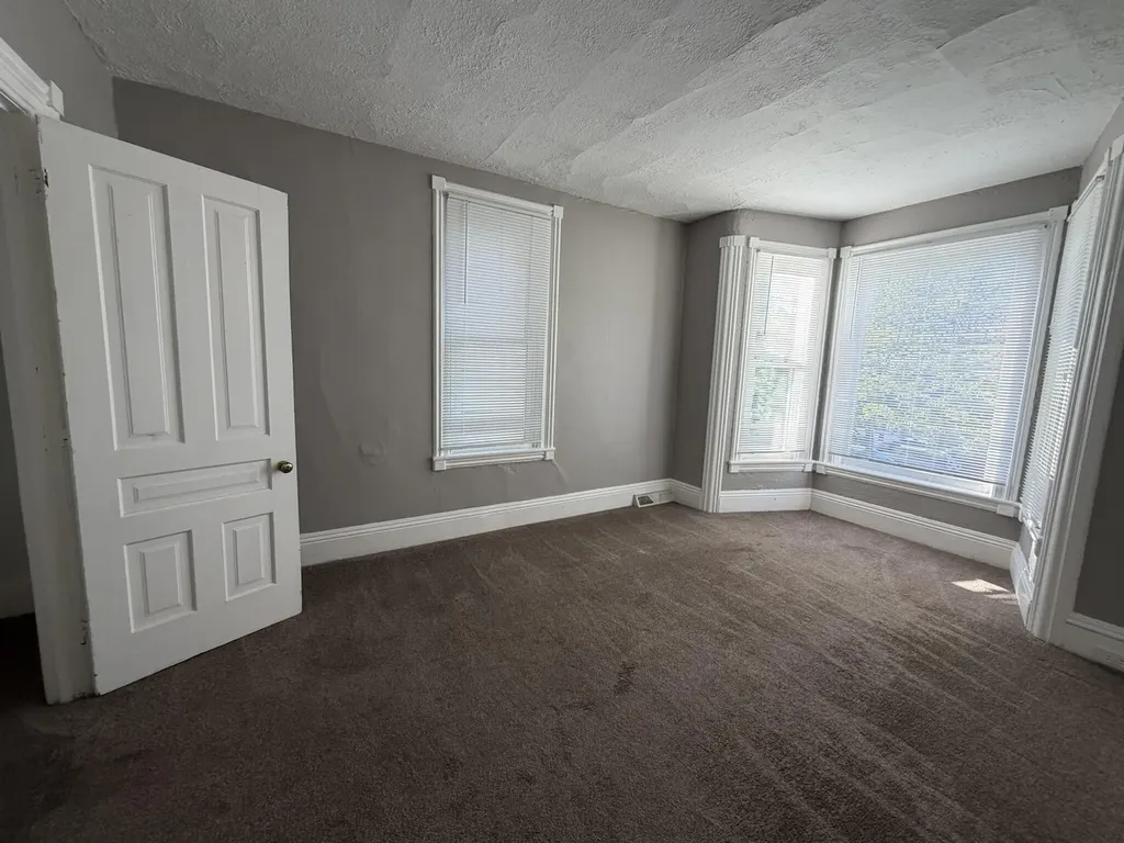 232 Spencer Street NE Grand Rapids City MI 49505