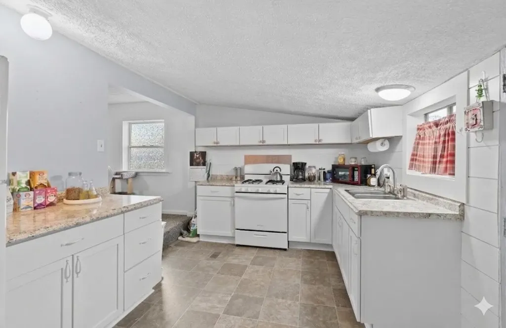 937 124th Avenue Wayland Township MI 49344