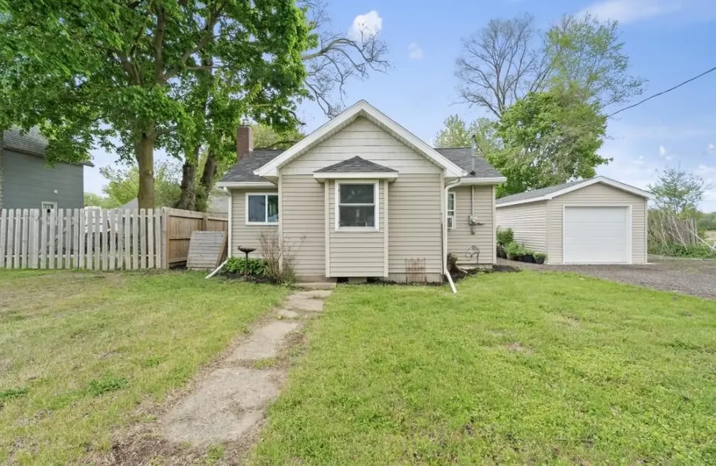 937 124th Avenue Wayland Township MI 49344