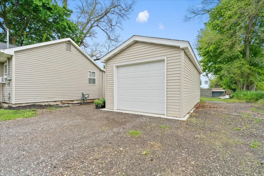 937 124th Avenue Wayland Township MI 49344