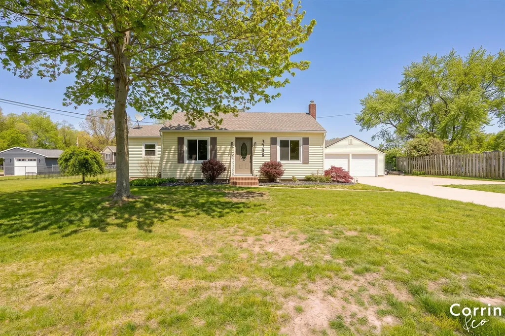 3708 Benjamin Avenue NE Plainfield Charter Township MI 49525