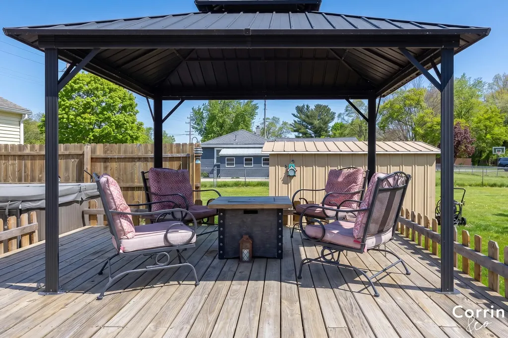 3708 Benjamin Avenue NE Plainfield Charter Township MI 49525