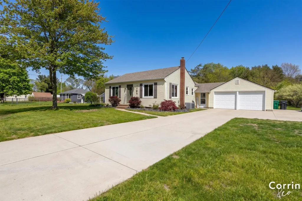 3708 Benjamin Avenue NE Plainfield Charter Township MI 49525
