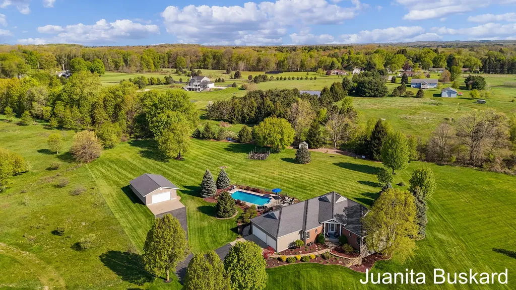 1769 Mary Lynn Court Tallmadge Charter Township MI 49435