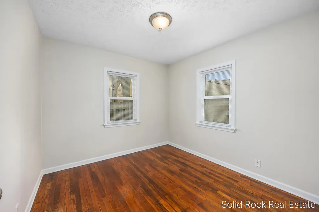 1146 Eastern Avenue NE Grand Rapids City MI 49503