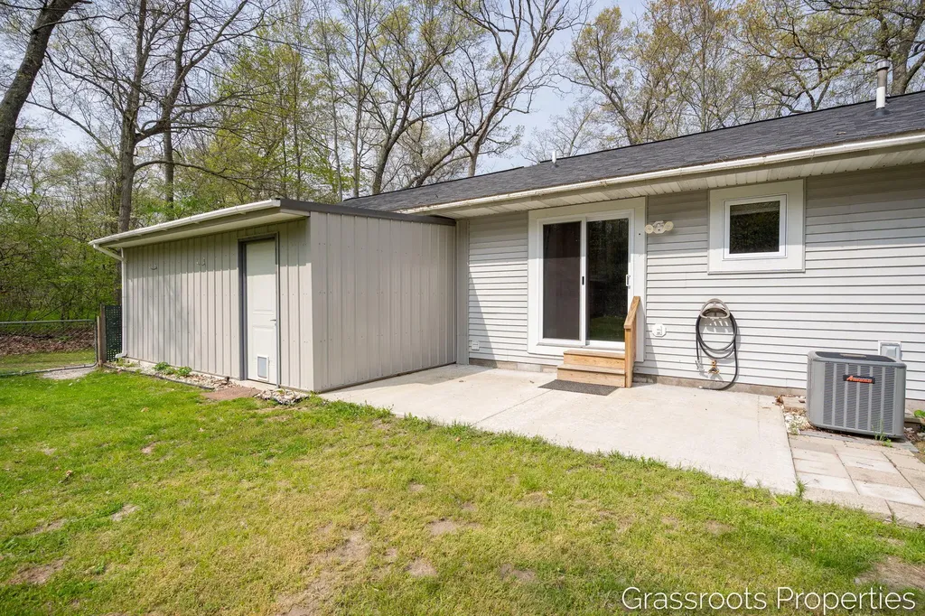 11706 S Us 31 Montague Township MI 49437