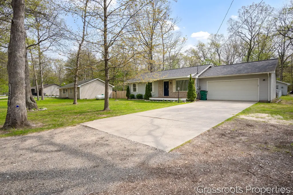 11706 S Us 31 Montague Township MI 49437