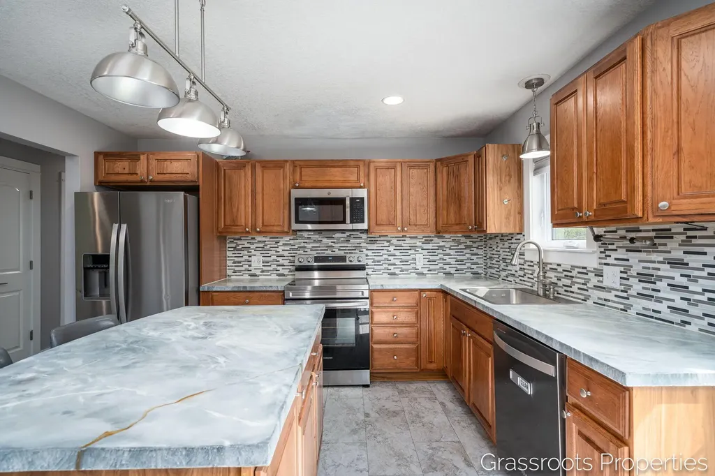 11706 S Us 31 Montague Township MI 49437