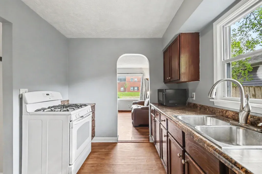 1144 36th Street SW Wyoming City MI 49509