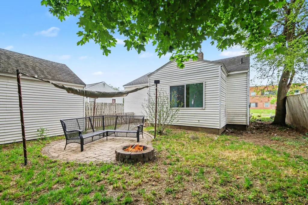 1144 36th Street SW Wyoming City MI 49509