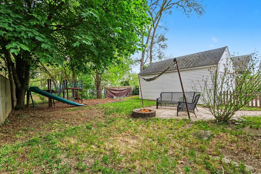 1144 36th Street SW Wyoming City MI 49509