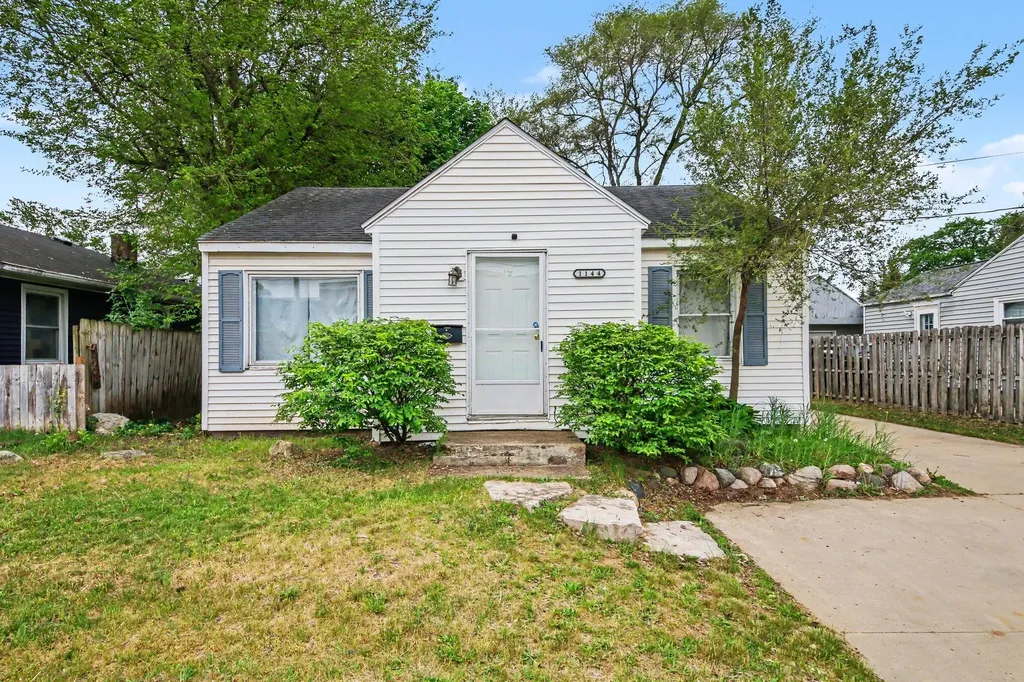 1144 36th Street SW Wyoming City MI 49509