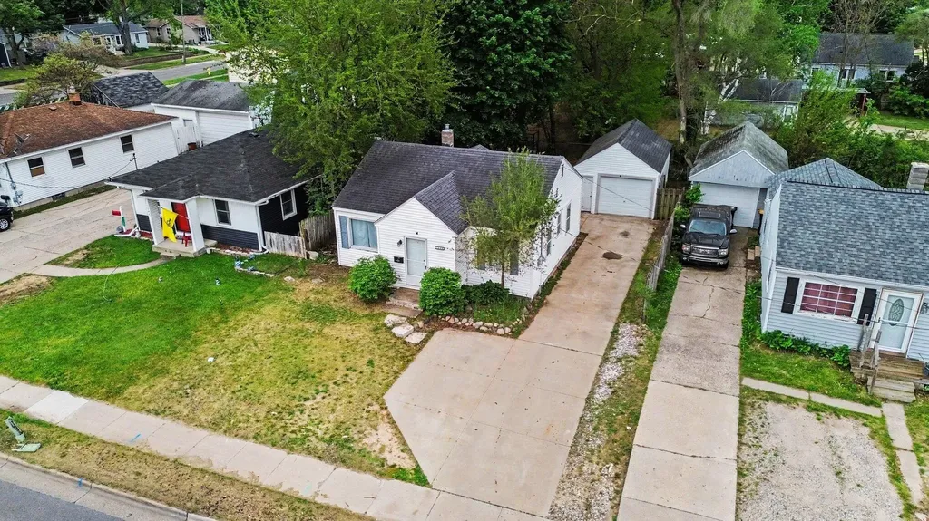 1144 36th Street SW Wyoming City MI 49509
