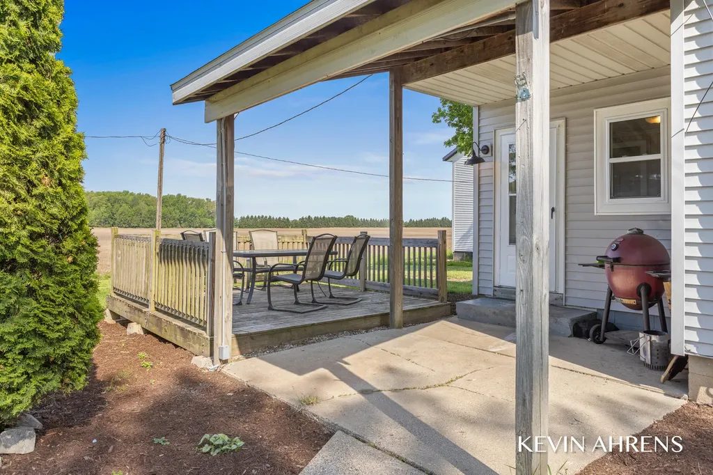 16927 Juniper Drive Wright Township MI 49403