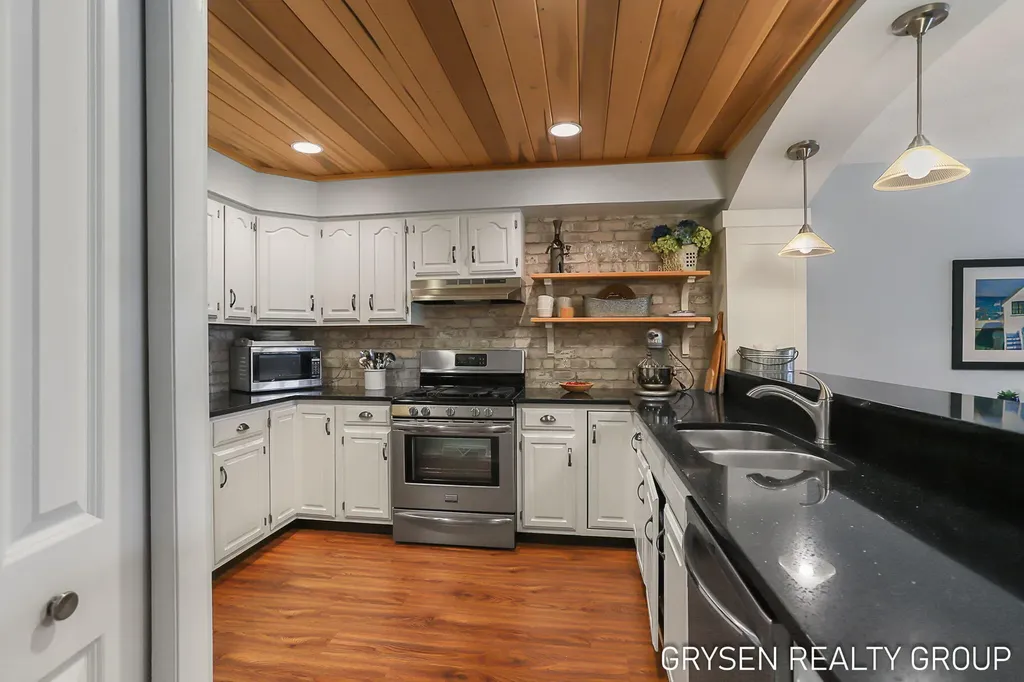 1336 Bent Tree Drive Georgetown Charter Township MI 49426