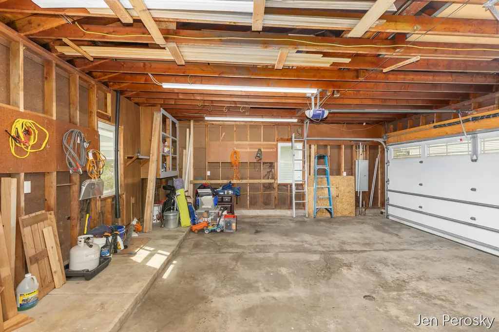 1646 Laurel Avenue SE East Grand Rapids City MI 49506