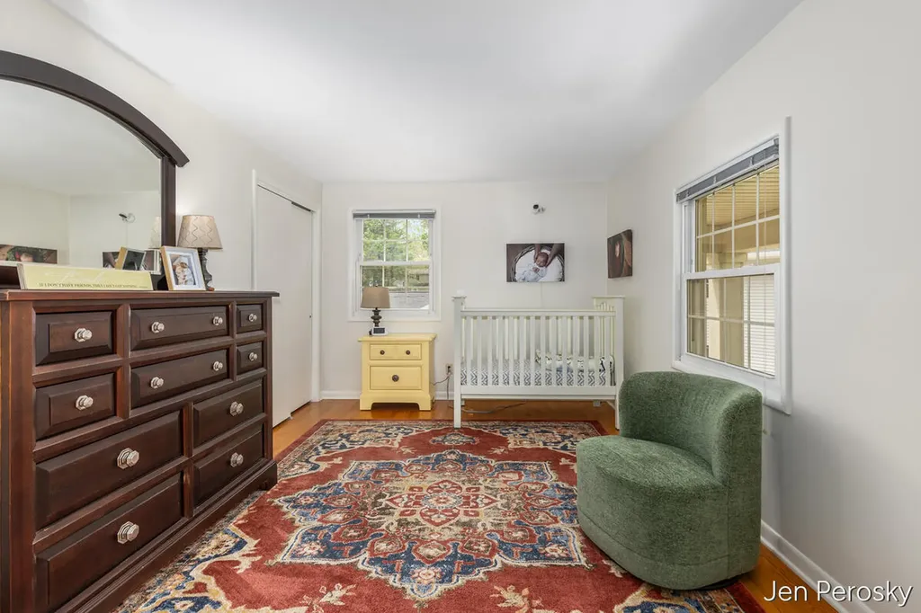 1646 Laurel Avenue SE East Grand Rapids City MI 49506