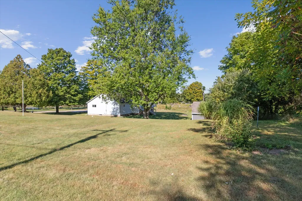 8590 Greenfield Highway Bellevue Township MI 49021