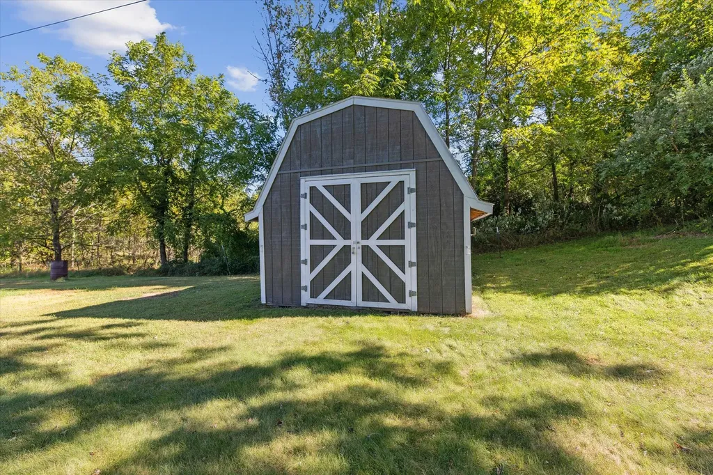 8590 Greenfield Highway Bellevue Township MI 49021