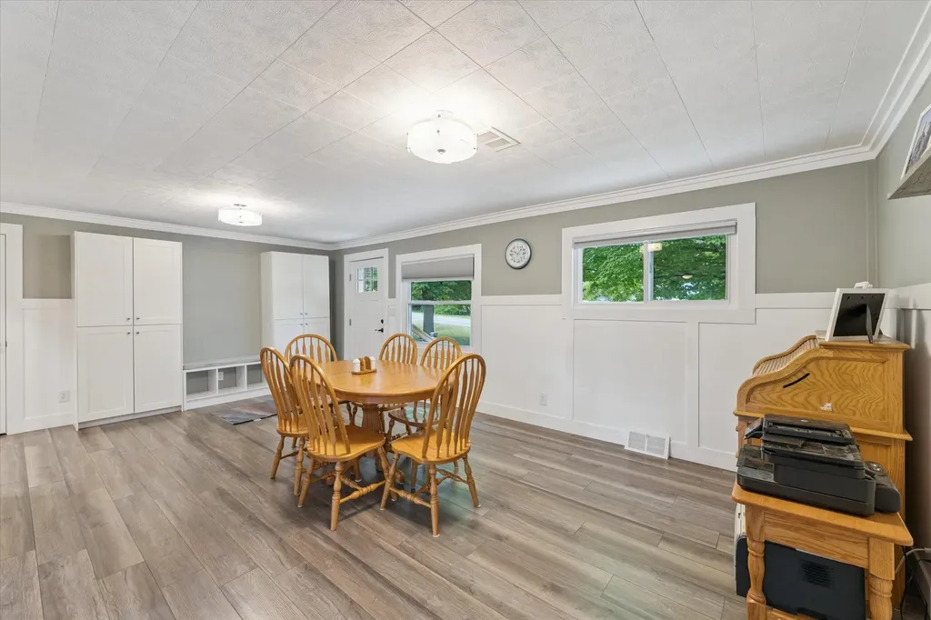 8590 Greenfield Highway Bellevue Township MI 49021