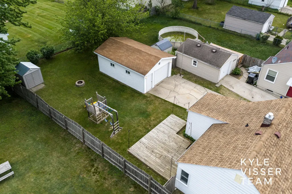 331 41st Street SW Wyoming City MI 49548