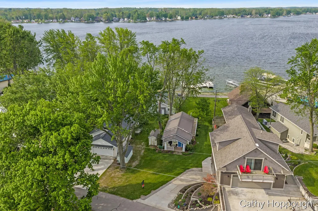 8220 Morrison Lake Gardens Unknown City MI 48881