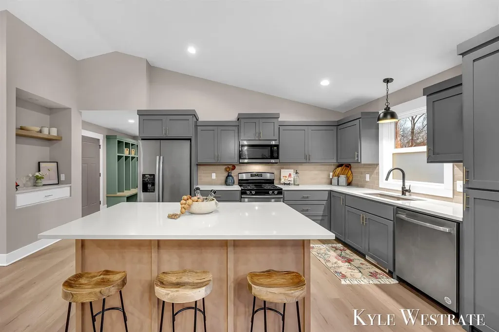 10886 Douglas Drive Allendale Charter Township MI 49401
