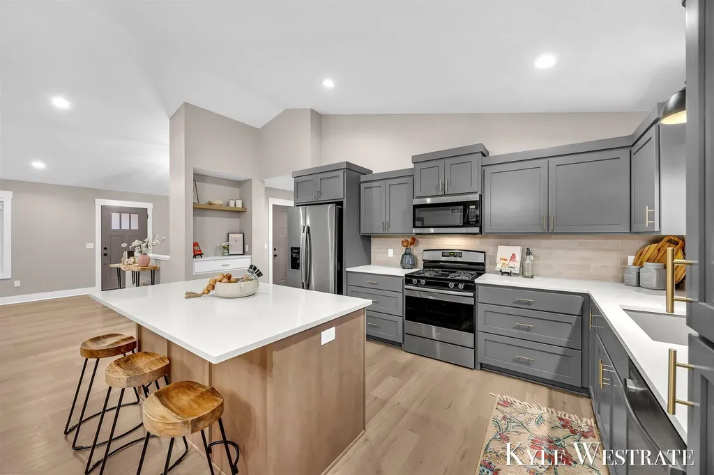 10886 Douglas Drive Allendale Charter Township MI 49401