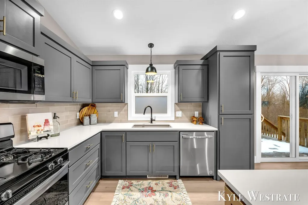 10886 Douglas Drive Allendale Charter Township MI 49401