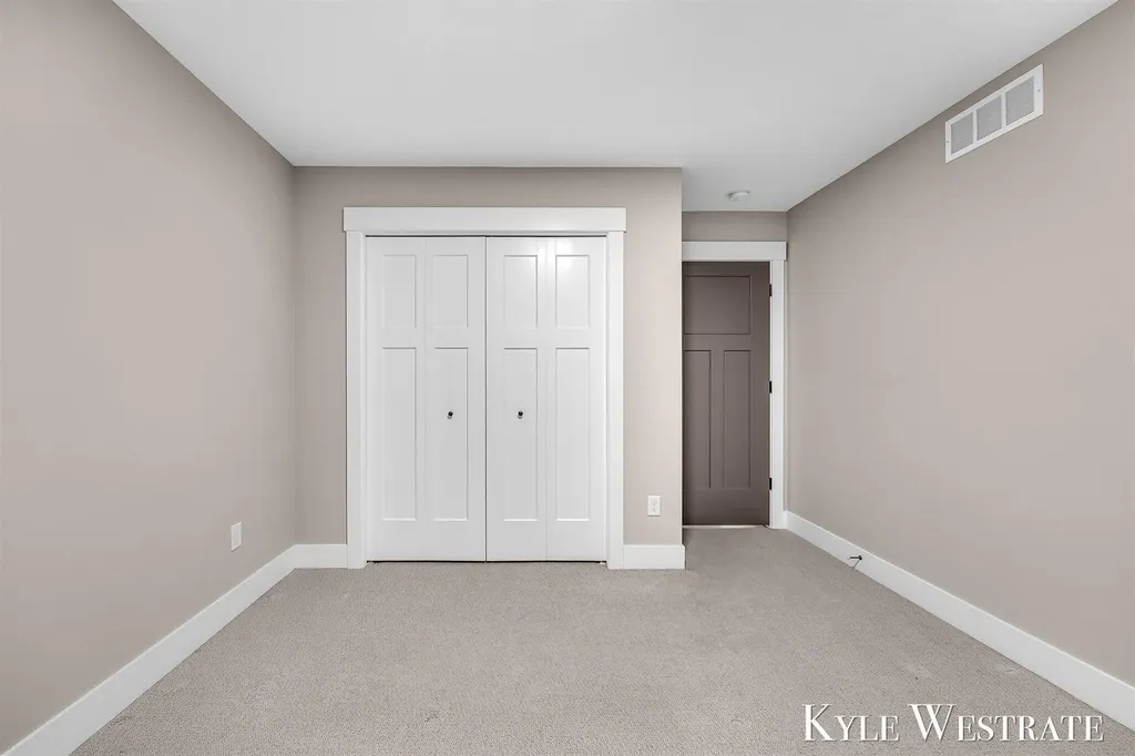 10886 Douglas Drive Allendale Charter Township MI 49401