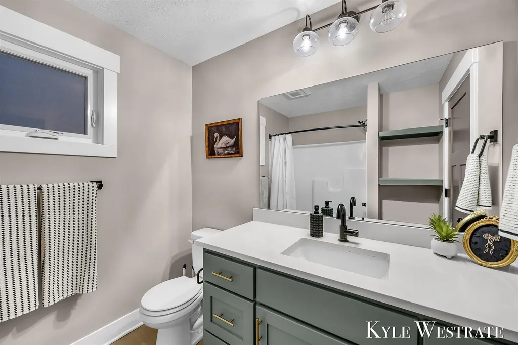 10886 Douglas Drive Allendale Charter Township MI 49401