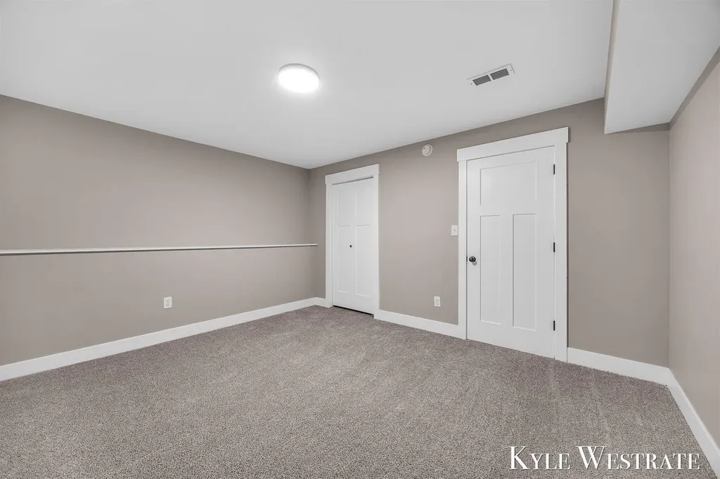 10886 Douglas Drive Allendale Charter Township MI 49401