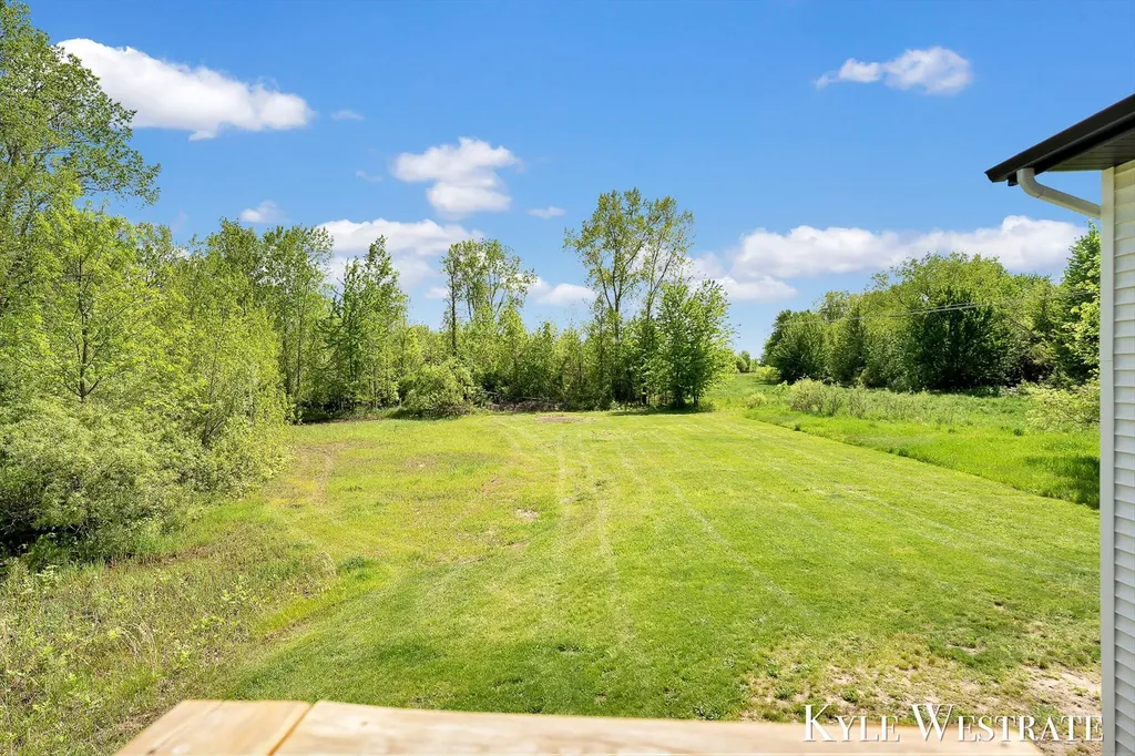 10886 Douglas Drive Allendale Charter Township MI 49401
