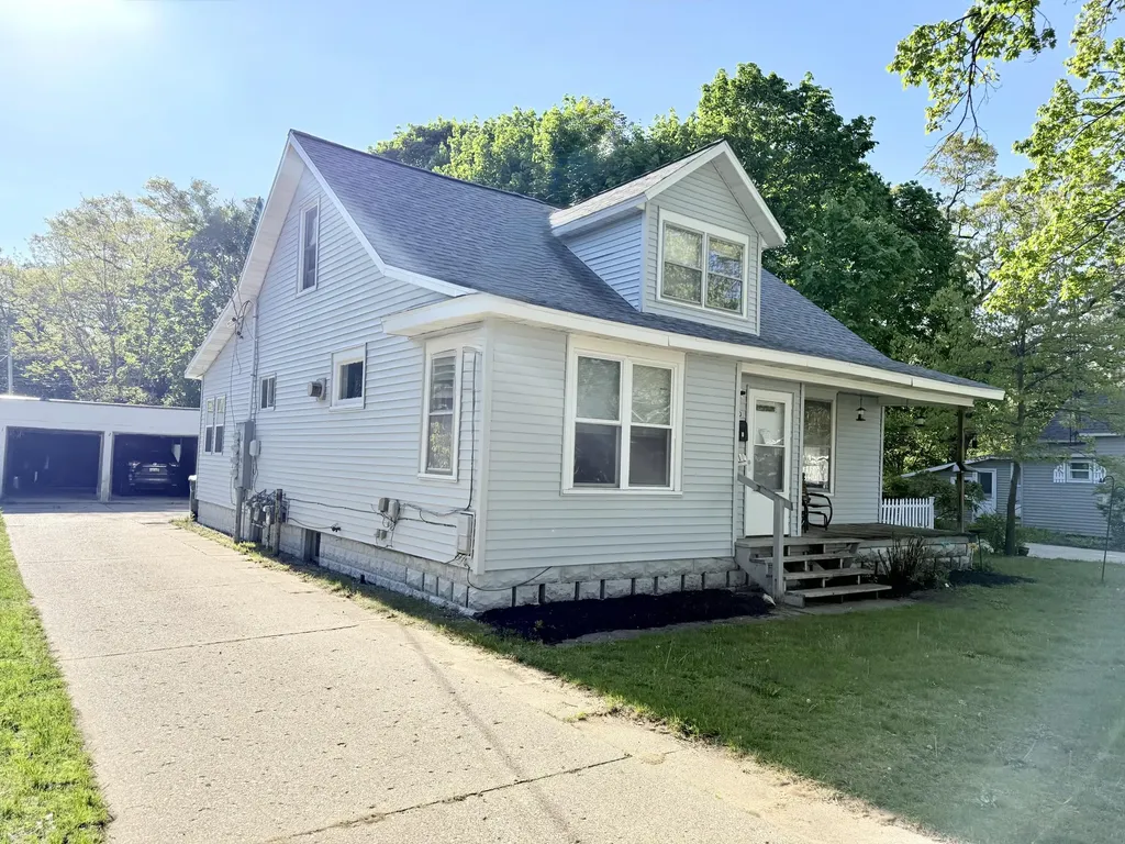 2130 Bourdon Street Muskegon City MI 49441