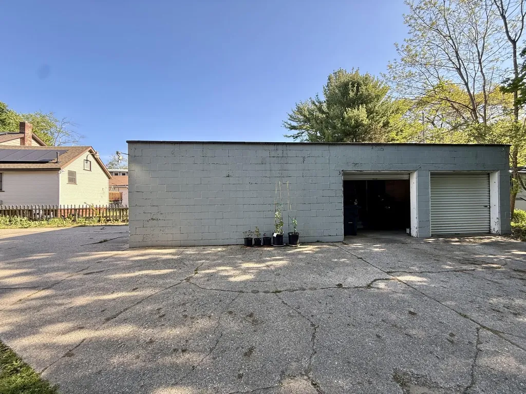 2130 Bourdon Street Muskegon City MI 49441