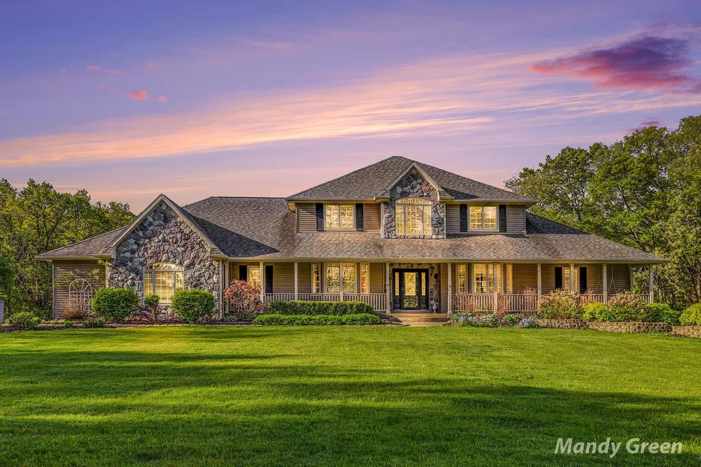 6900 Archway Drive NE Cannon Township MI 49341