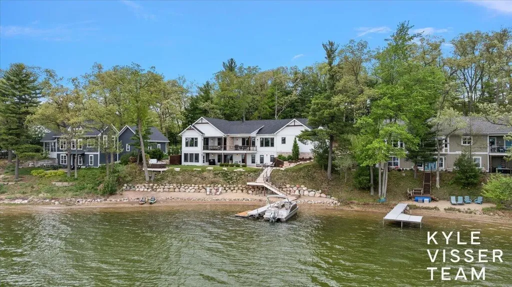 5109 E Manitou Way Croton Township MI 49337