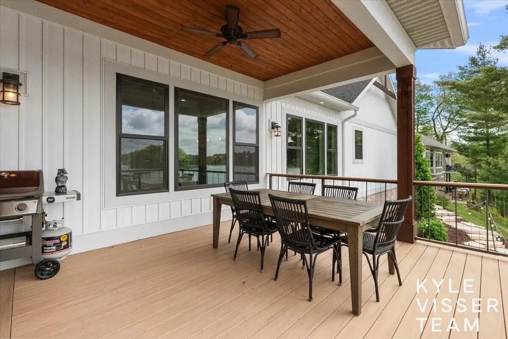 5109 E Manitou Way Croton Township MI 49337